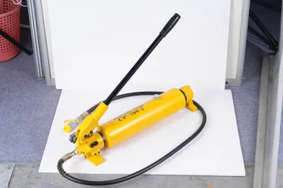  Hydraulic Hand Pump Cp-700 Press Portable Simple High Pressure Hand Oil Pump 700 Bar Factory Hot Sale