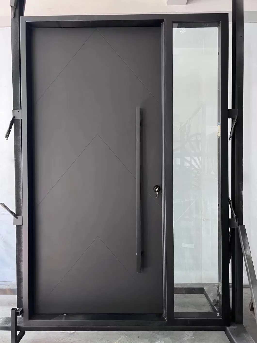 Luxury Villa Entrance Security Pivot Door Modern Porta Front Entry Exterior Aluminum Pivot Door with Glass Sidelight