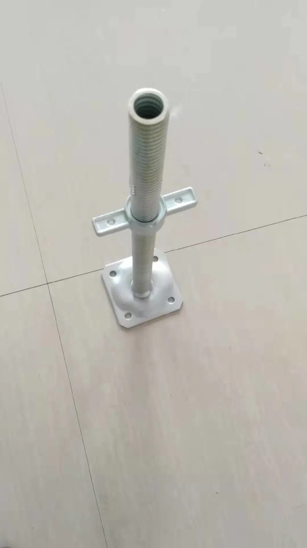 Adjustable 600mm Steel Base Jack with Nut and Base Plate