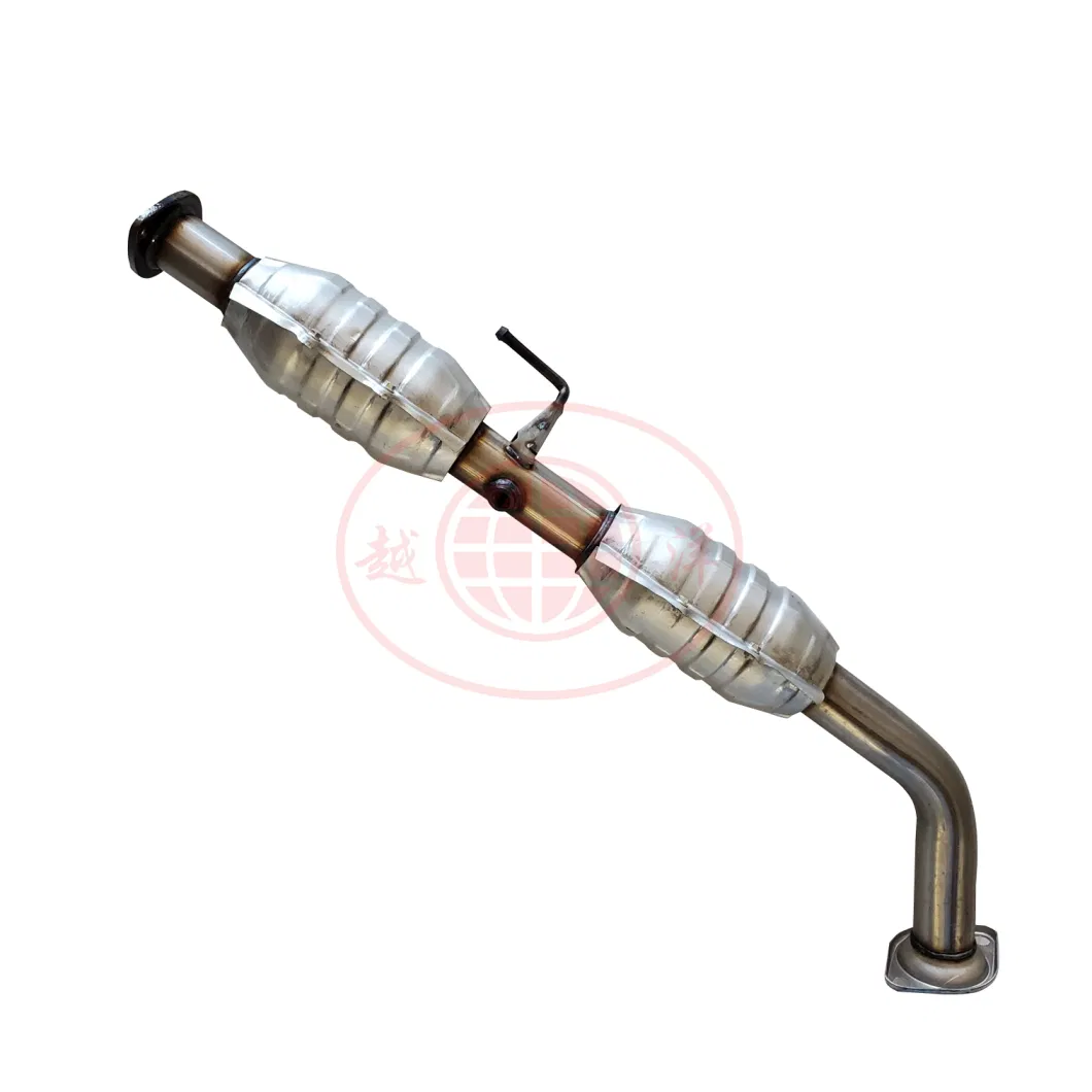 Low Price Car Parts Auto Engine Spare Parts Catalytic Converter with Oxygen Sensor for Toyota Highlander 2.0t