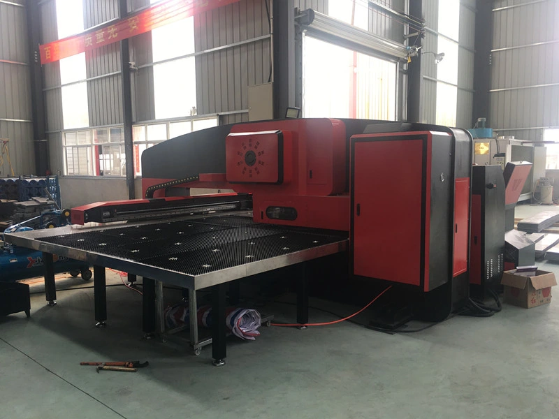 High Quality Hydraulic Punching Machine CNC Turret Punch Press