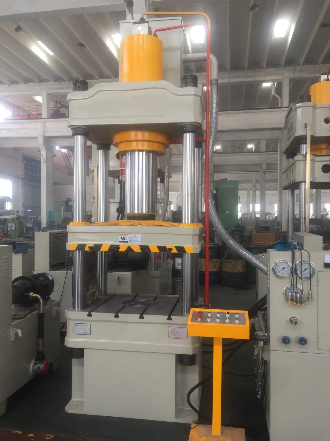 Hydraulic Press Turret Punching Machine