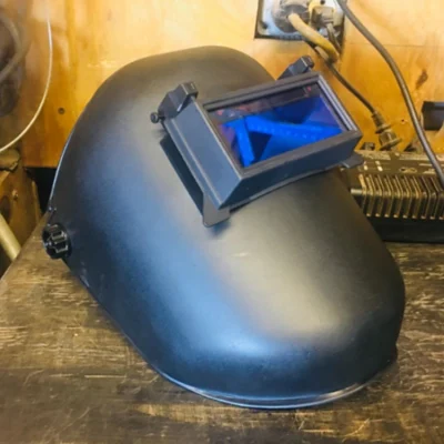 Saldatura di sicurezza certificata per la protezione degli occhi con flip front per l&prime;ingegneria elettrica con oscuramento automatico Casco