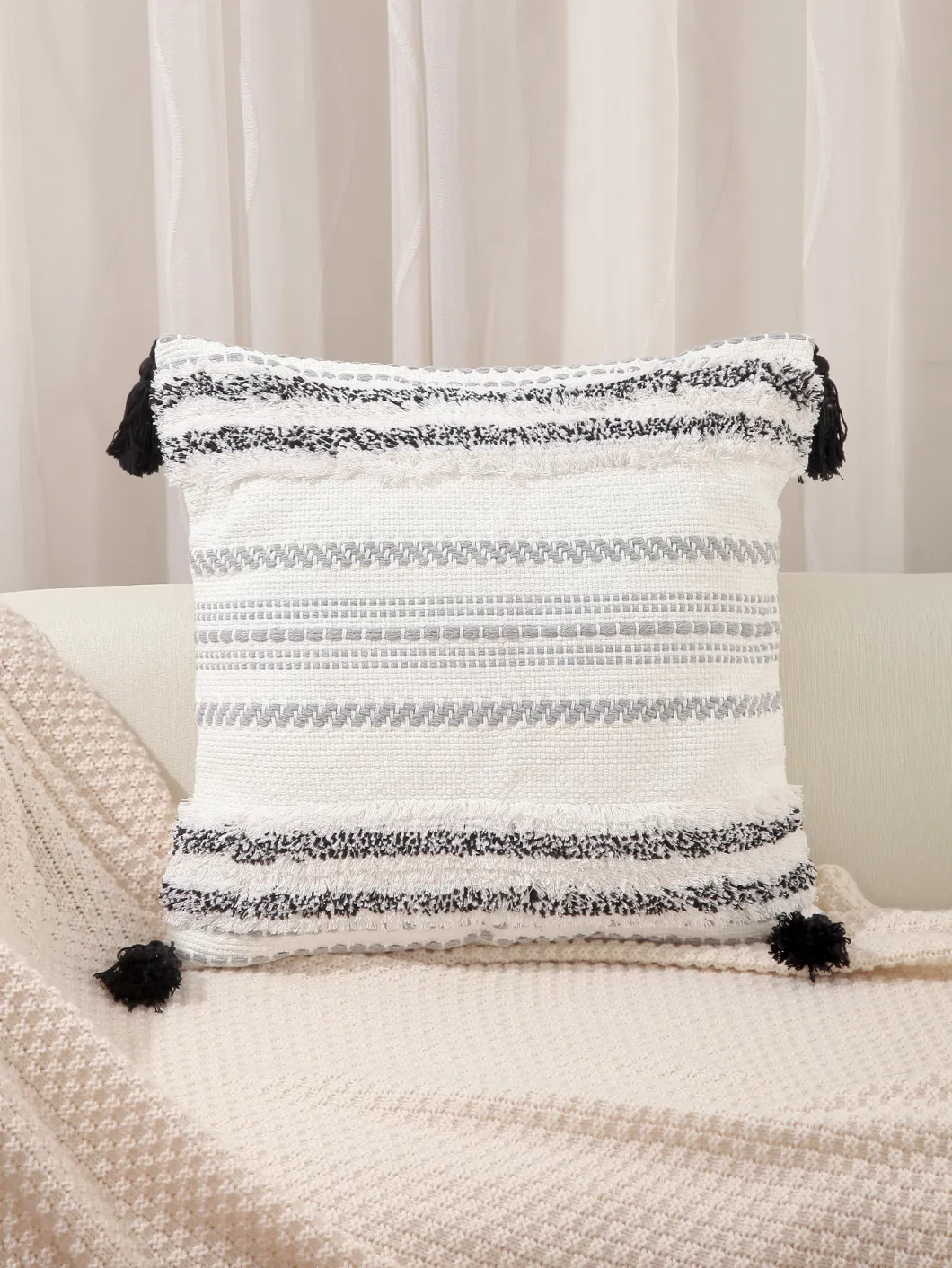 New Arrival Tufting Fashion Design Soft Cushion 100% Cotton Linen Fabric Chair Cushion Pillow Case Daily Use Cushion Cover