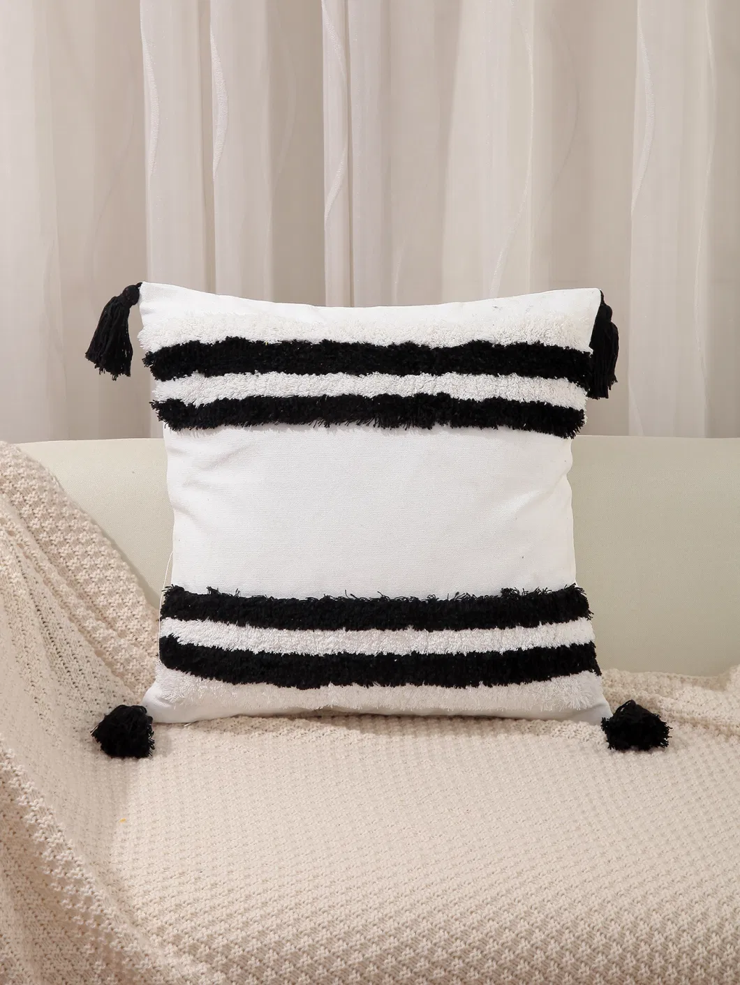 New Arrival Tufting Fashion Design Soft Cushion 100% Cotton Linen Fabric Chair Cushion Pillow Case Daily Use Cushion Cover