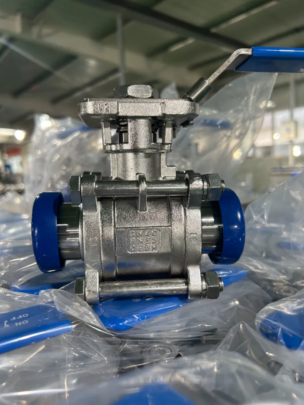 Stainless Steel 316L 3PC Sanitary Sanitary Milk Food Grade No Retention Tri-Clamp Ball Valve Pn64 Pn63 Pn40 Pn16 Control Valve Pneumatic Electric Actuator