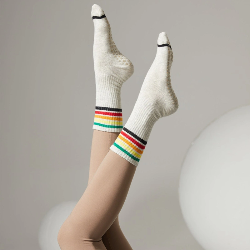 Custom Logo Yoga Sock Hot Sale Women High Quality Striped MID-Barrel Yoga Socks