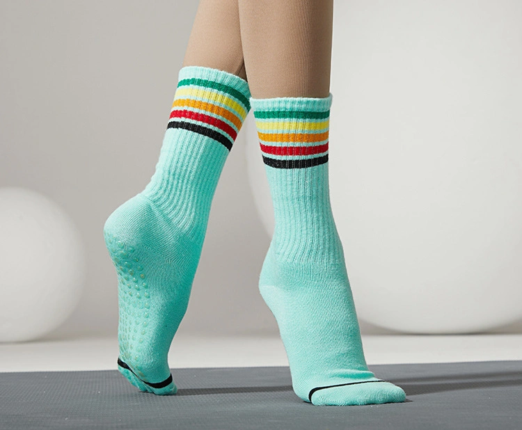 Custom Logo Yoga Sock Hot Sale Women High Quality Striped MID-Barrel Yoga Socks