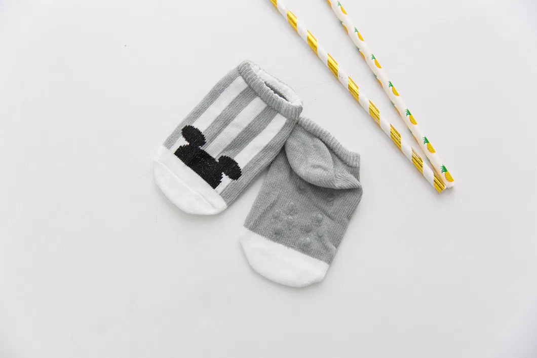 Cartoon Spirit Floor Children&prime;s Silicone Non-Slip Invisible Baby Boat Socks