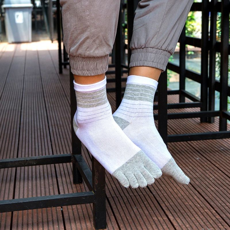 Soft Fabric Tennis Sporty Cotton Men Short Five Finger Socks