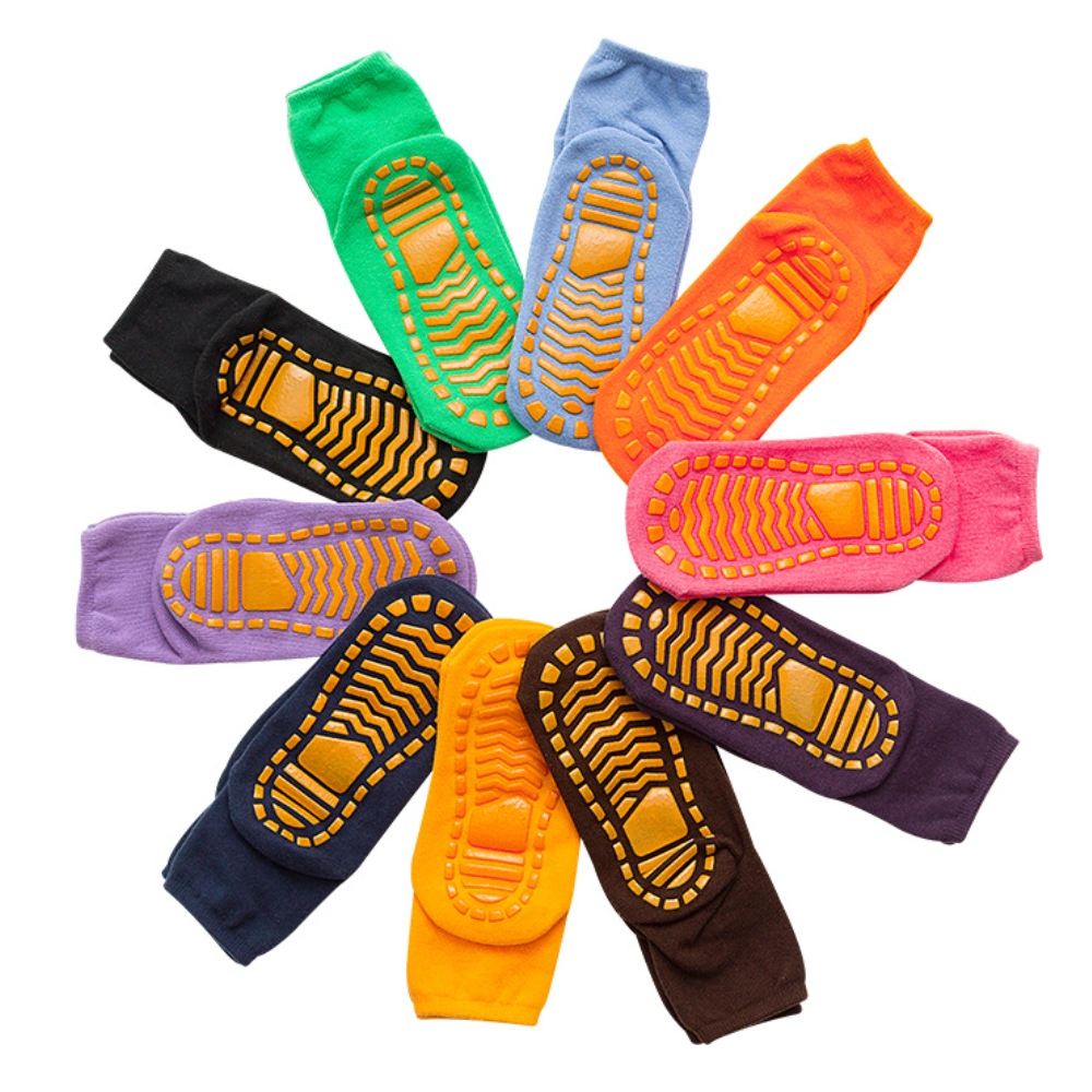 OEM Custom Trampoline Socks with Grips Non-Slip Cotton Jump Socks