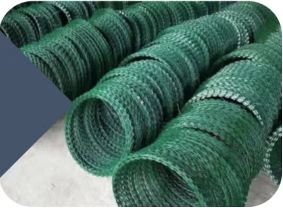 7.5*15cm Welded Razor Mesh Fence Galvanized Razor Wire Mesh Razor Barbed Mesh Roll Coil Wire Welding Machine