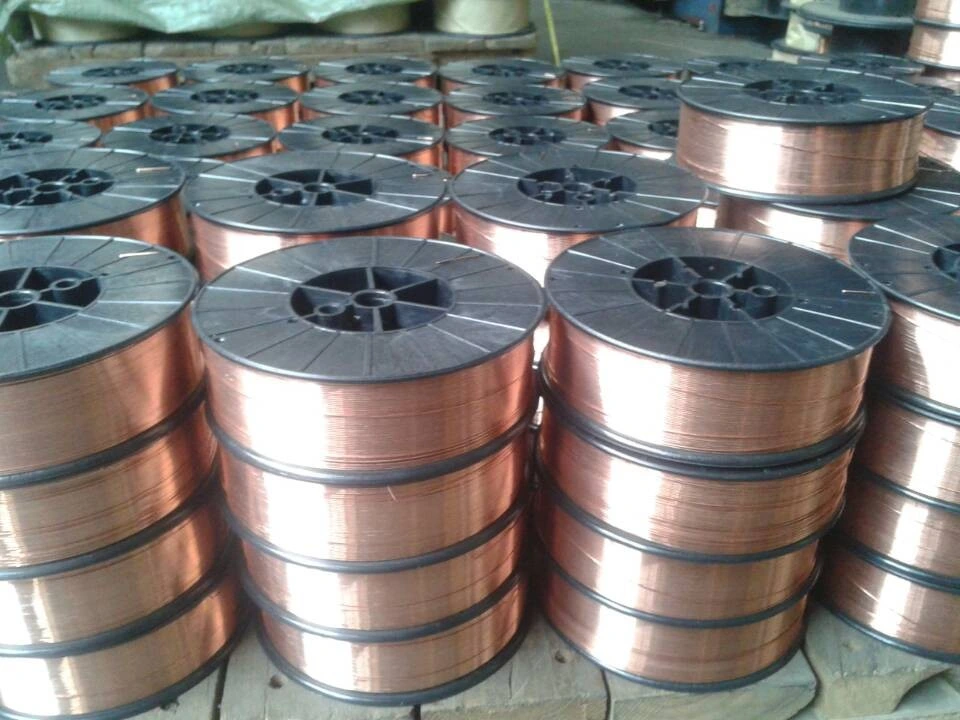 China Factory Supply CO2 Gas Shielded Low Carbon Steel Welding Wire Er70s-6