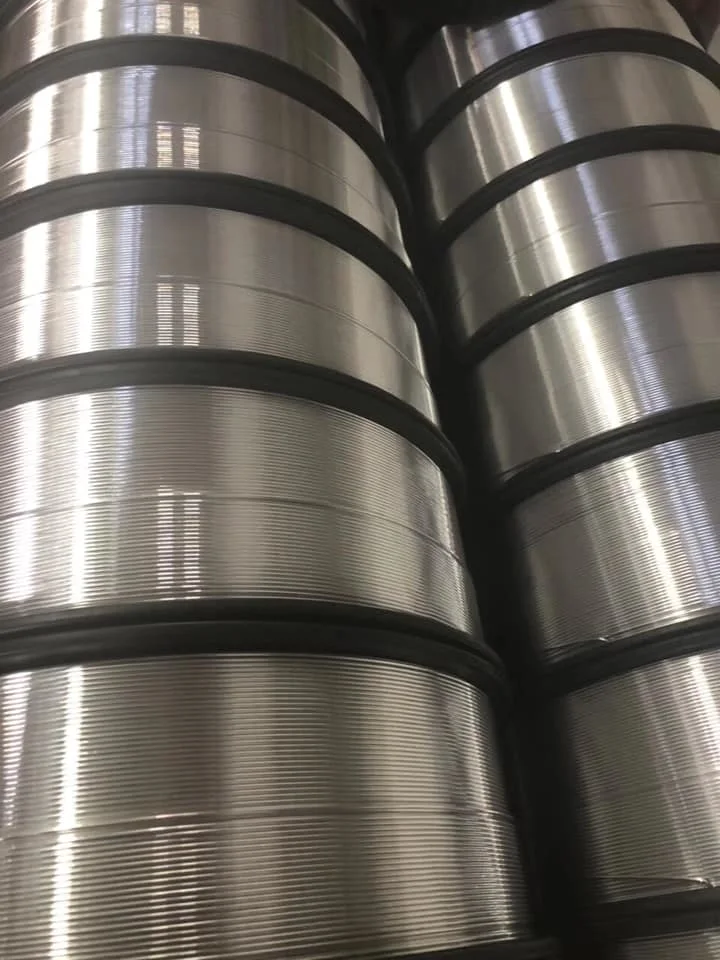 Low Carbon Steel E71t-1/1c Steel Hardfacing Flux Cored Welding Wire From China Factory