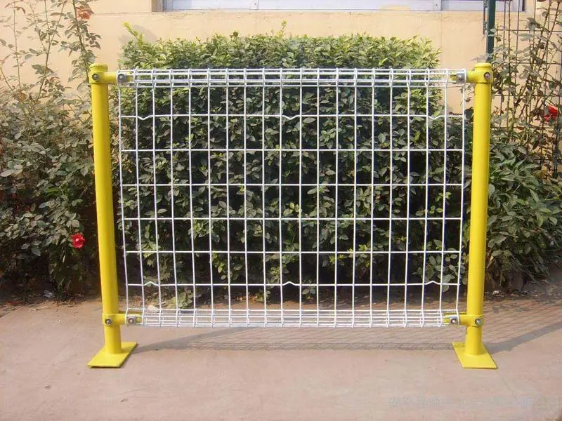 Yeeda 8 FT Welded Wire Fencing China Wholesalers 6X6 Welded Wire Mesh 48 X 2 X 2200 mm Column Dimensions Double Loop Roll Top Fencing