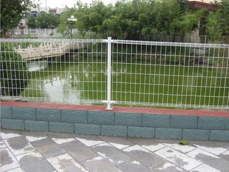 Yeeda 8 FT Welded Wire Fencing China Wholesalers 6X6 Welded Wire Mesh 48 X 2 X 2200 mm Column Dimensions Double Loop Roll Top Fencing