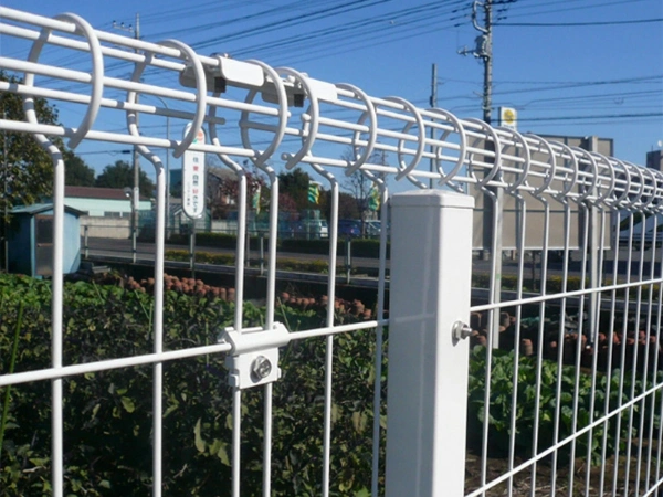 Yeeda 8 FT Welded Wire Fencing China Wholesalers 6X6 Welded Wire Mesh 48 X 2 X 2200 mm Column Dimensions Double Loop Roll Top Fencing