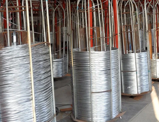 Factory Direct Supply Iron Wire Mesh Welding Fence Galvanized Welded Wire Mesh