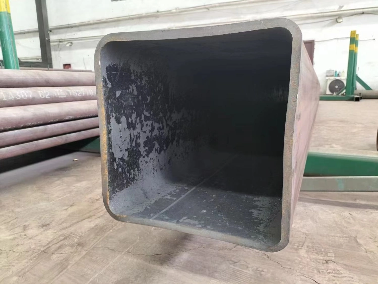 China Black Carbon Square Tube Steel Pipe Seamless Black Iron