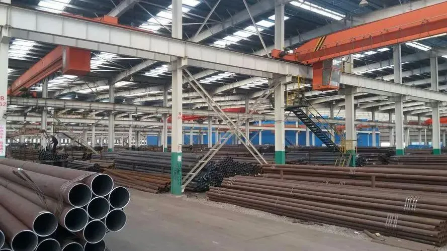 Factory OEM Supply API 5CT Seamless Steel Tube Pipes Well Casing Tubing Coupling Joint Oil Well Pipe Tubing Casing