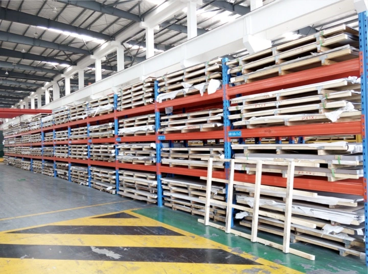 High Quality Low Price Factory Square Tubing Galvanized Steel Pipe Iron