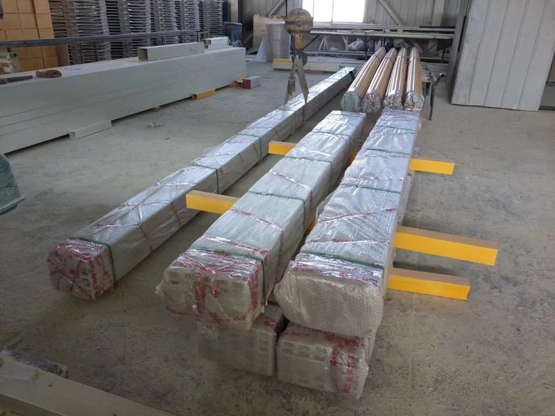 High Strength Pultruded Profiles Fiberglass Pipe Square Tube/FRP Pultruded Round Tube