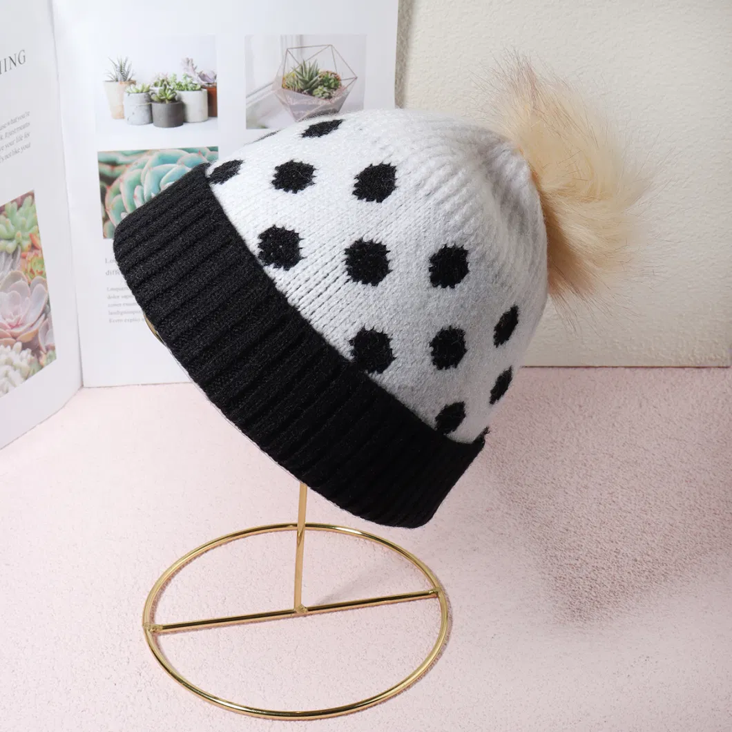 Customize Wool Cap Pink Black Heart Pattern Knitted POM Poms Beanie Hats