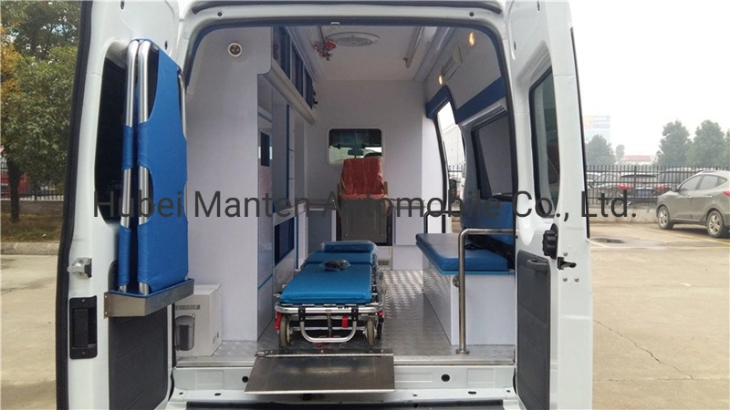 Factory Designed Isuzu First Aid 4X4 Emergency ICU Ambulance for Patients Monitoring