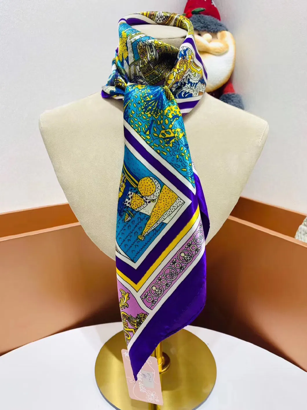 2020 Fashion Women Print Square Bandana Silk Soft Touch Scarf