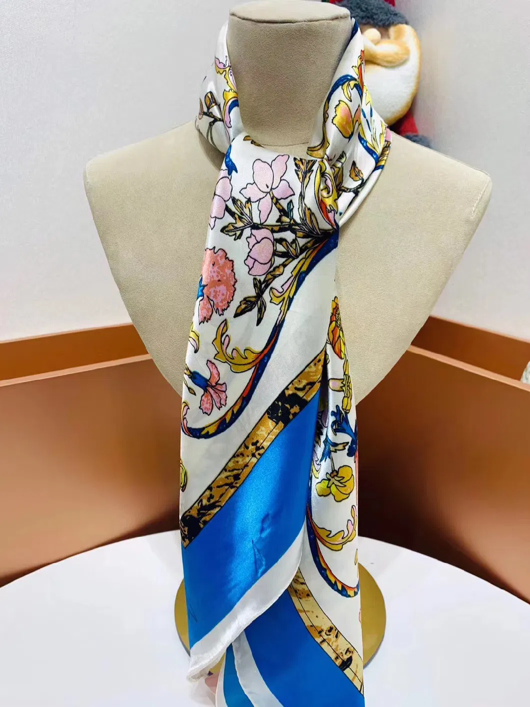 2020 Fashion Women Print Square Bandana Silk Soft Touch Scarf