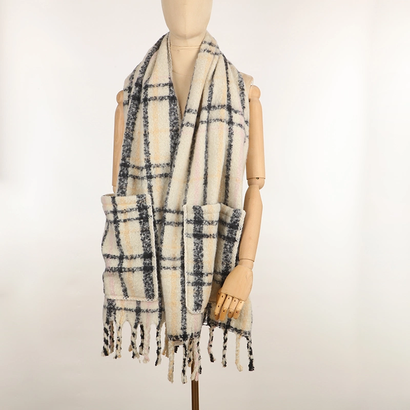 Winter Warm 100% Polyester Plaid Pocket Blanket Long Scarf for Women Men