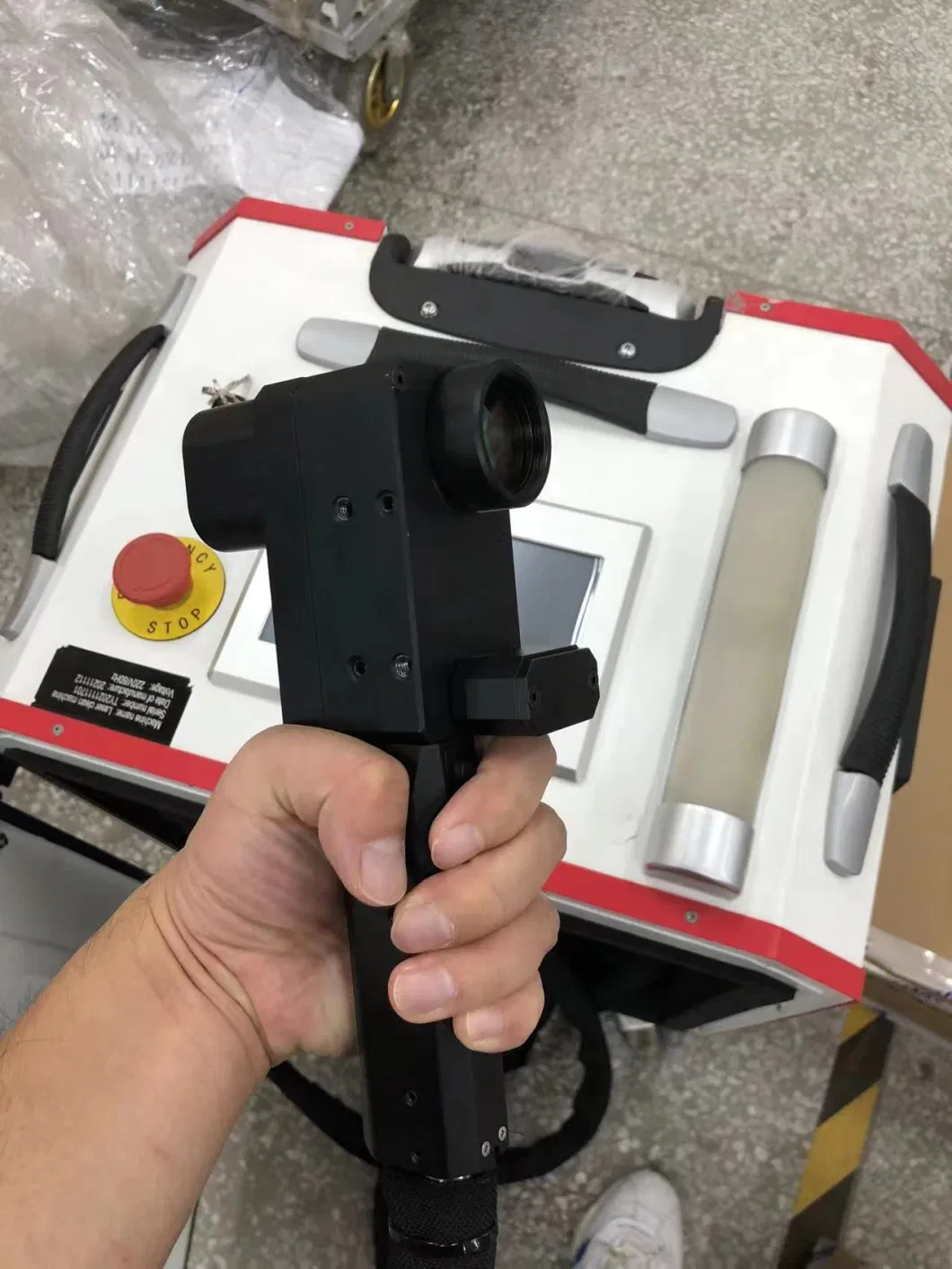 Rust Paint Powder-Coating Removal 50W Fiber Laser Cleaner Backpack Laser Cleaning Equipment 100W