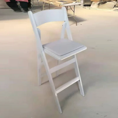 Wholesale Beach Wedding Event Party Wimbledon White Wood Folding Chair Stool Bar Chair for Dining Wedding Banquet Rental Business