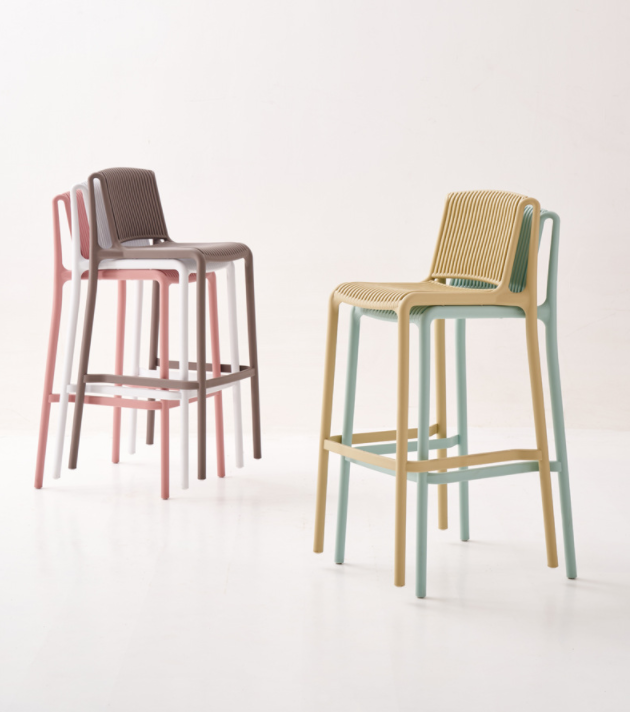 Outdoor Plastic Bar Chairs with Modern Colorful Stackable Backrest Bar Stool Chairs