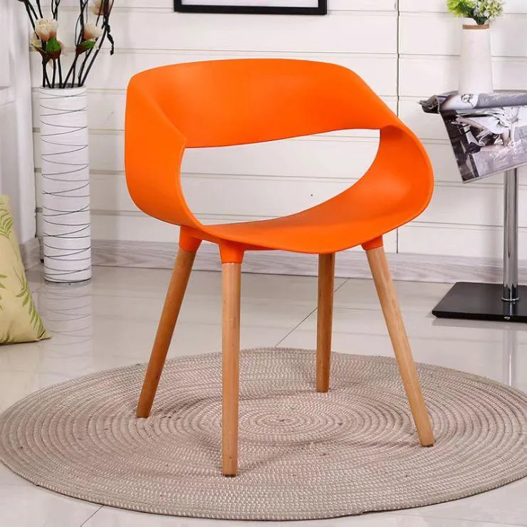 Modern Comfortable Vintage Plastic Lounge Chairs