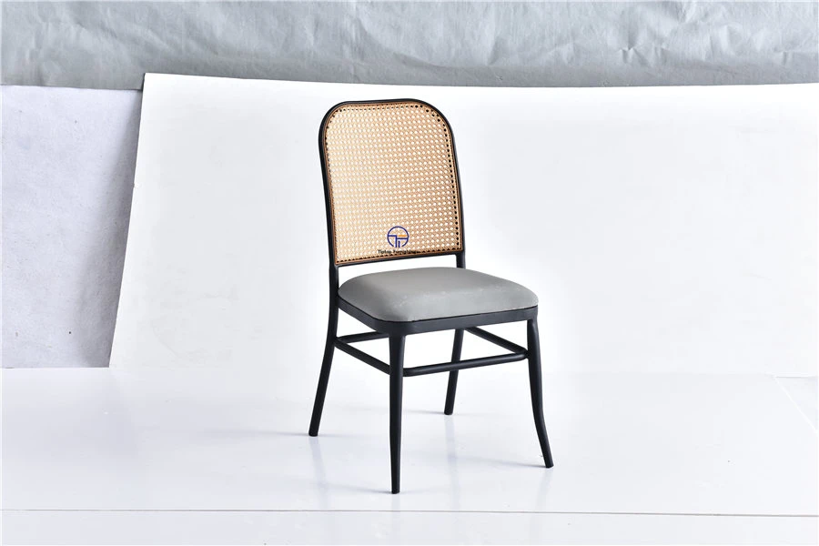 Factory Selling Hotel Restaurant Upholstered Rattan Dining Chair