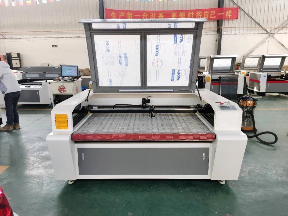 Auto Feeding Table CNC Laser Cutter for Fabric Leather Shoe Cloth Garment Fiberglass Carbon Fiber Fibre EVA Foam