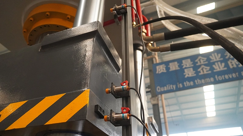 Smart-Control Chinese 400 Ton Hydraulic Presses Automatic Press Machine