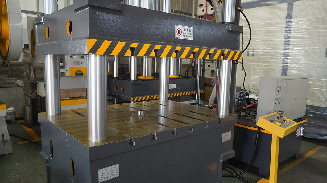 300-Ton Hydraulic Press for Bending and Forming Tea Blocks, as Well as Stamping and Stretching Globes