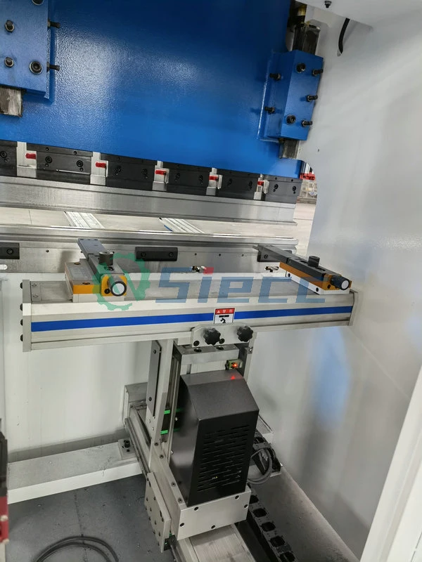 Sheet Metal Cutting and Bending Machine, Guillotine Shears and Press Brake