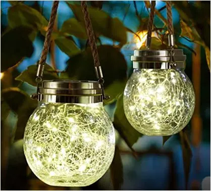 Outdoor Decorative LED Crack Glass Hanging Wishing Fairy Christmas Lamp Solar Jar Light for Holiday Garden Yard Patio Fence