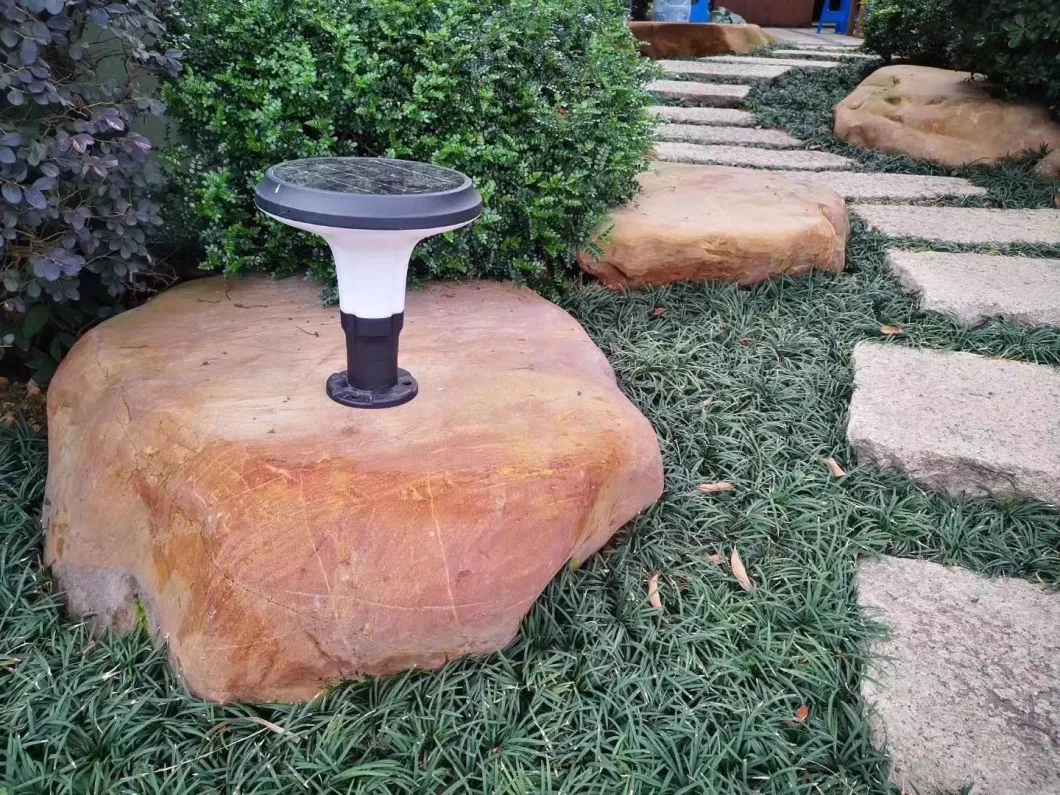 New Design Residential Garden Park Post Bollard Outdoor Integrated IP65 LED Solar Pillar Light