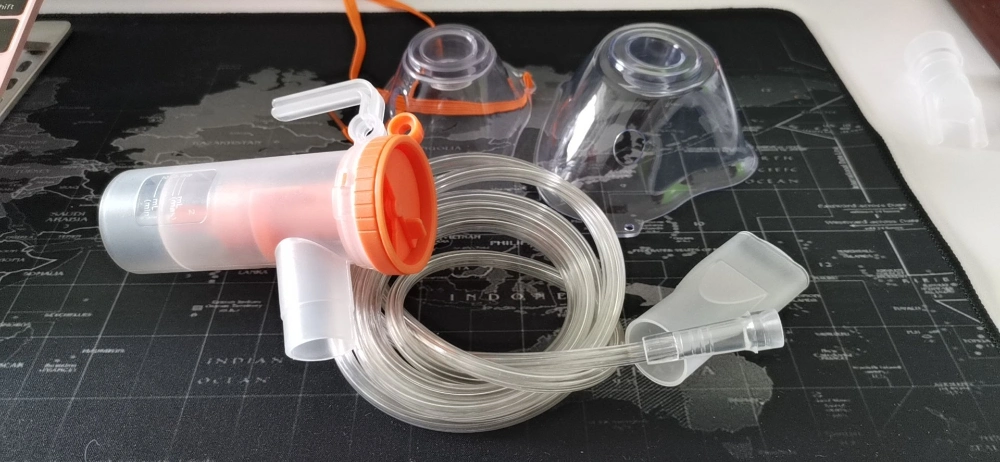 Portable Oxygen Kit Nebulizer Mask Nebulizer Chamber with Cap