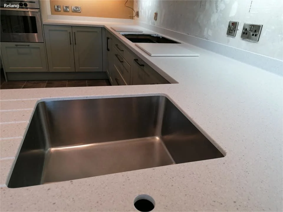 Commercial Kitchen Tops White Solid Surface Countertops with Integrate Sink