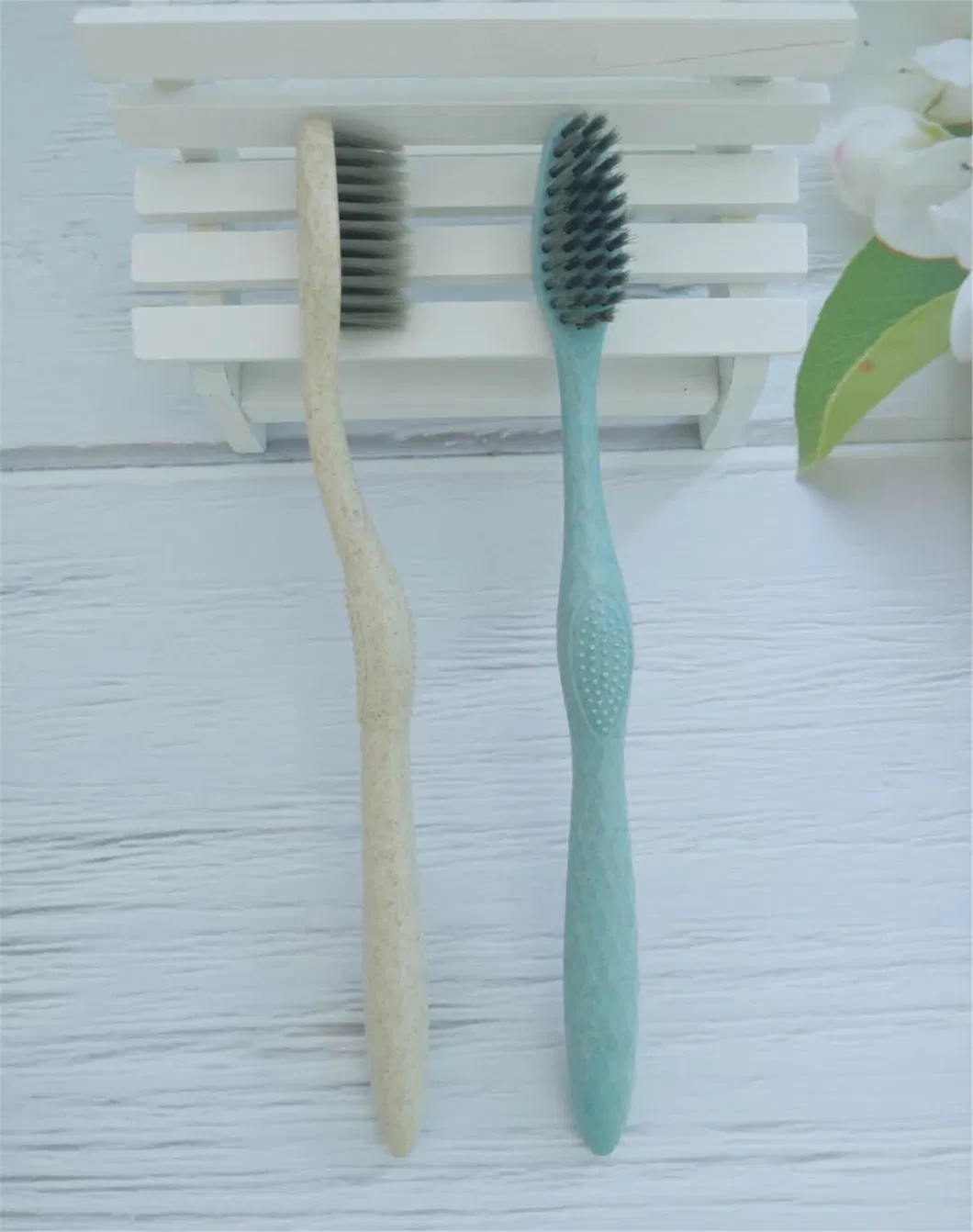 Biodegradable Toothbrush in Sachet for Hotel Room Using