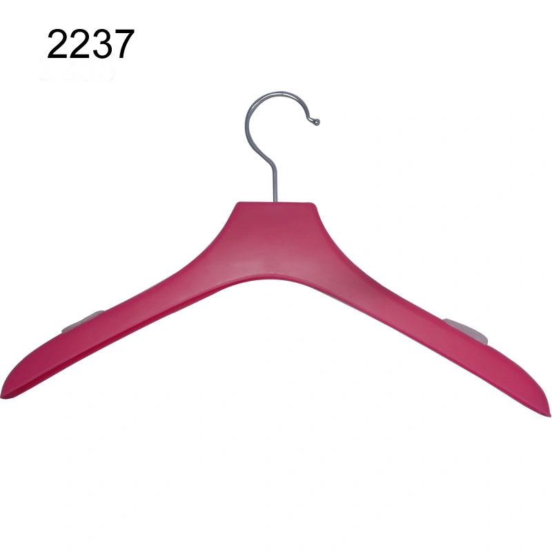 High Quality Plastic Hanger with PVC Anti-Slip Strip on Shoulder