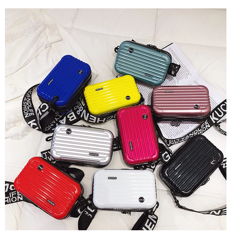 Smooth Classic Durable Beauty Travel PC Cosmetic Case and Bag Brush PC Waterproof Makeup Case