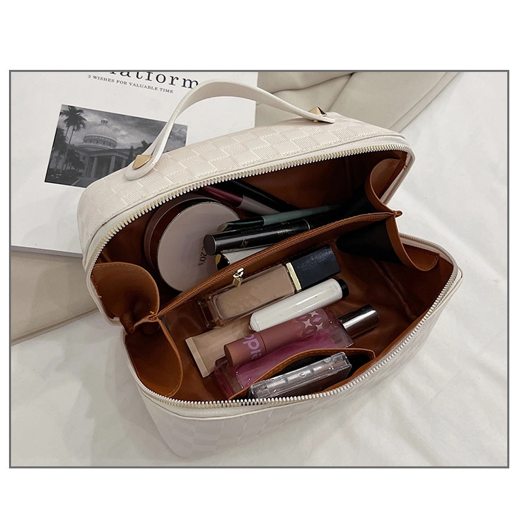 2023 Handbag Makeup Bag Female Large Capacity Fashion Senior Sense Portable Travel Cosmetics Storage Bag