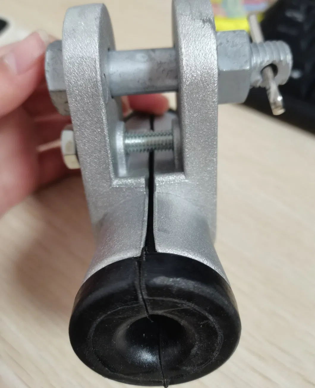 Overhead Outdoor Aluminum Alloy Preformed Suspension Clamp for ADSS Cable