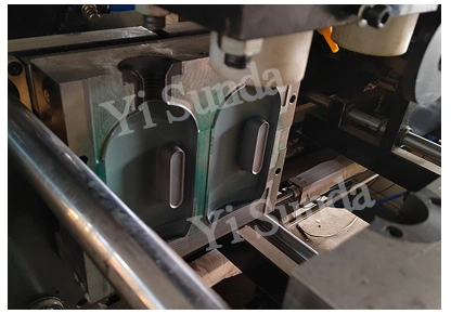 Automatic HDPE Plastic Bottle Extrusion Blow Molding Machine